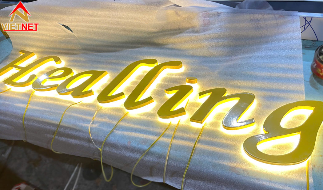 lam-bang-hieu-chu-noi-chuyen-nghiep-gia-tot