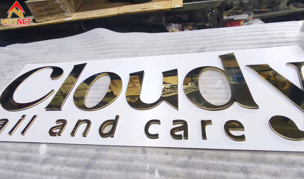 15-mau-chu-noi-inox-vang-dep-va-sang-trong-nhat-nam-2026