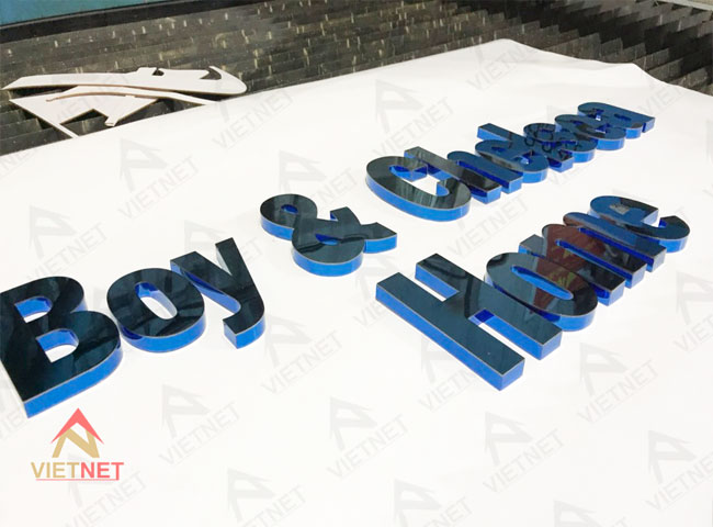 chu-inox-xanh-duong- gia-re