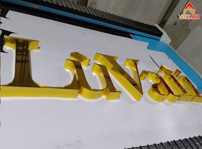 gia-cong-chu-noi-alu-bang-hieu-gia-re