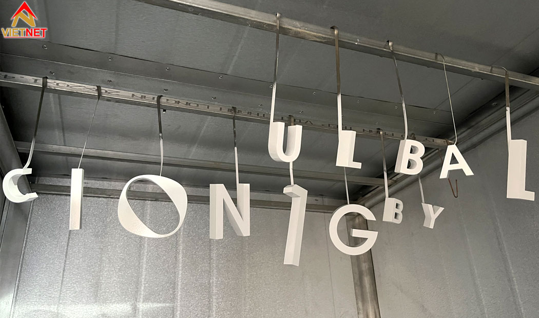 gia-cong-chu-inox-son-tinh-dien-chuyen-nghiep-gia-re