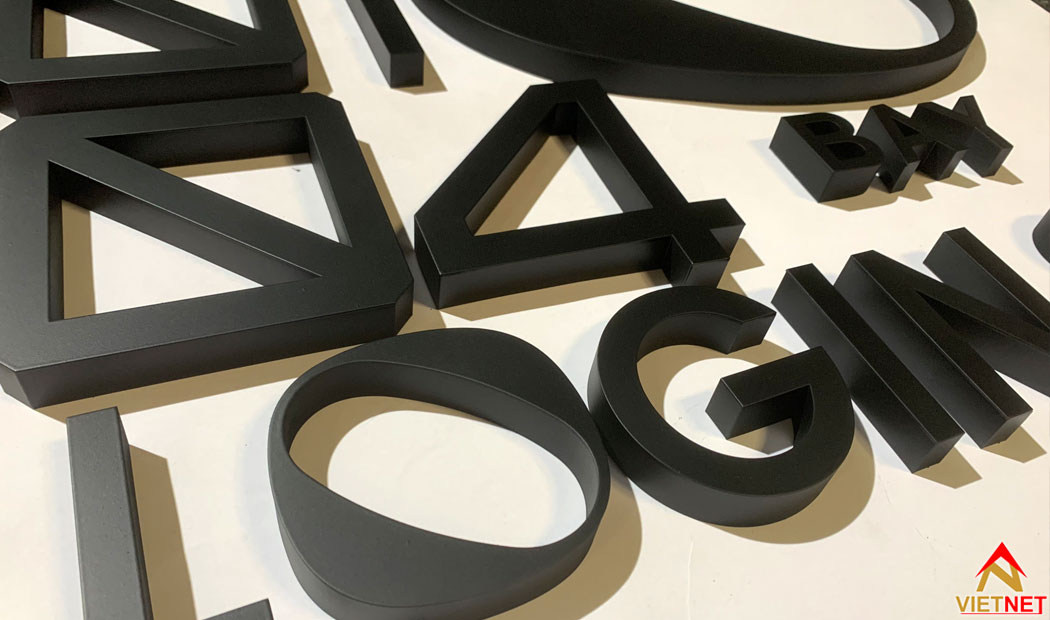 gia-cong-chu-inox-son-tinh-dien-chuyen-nghiep-gia-re