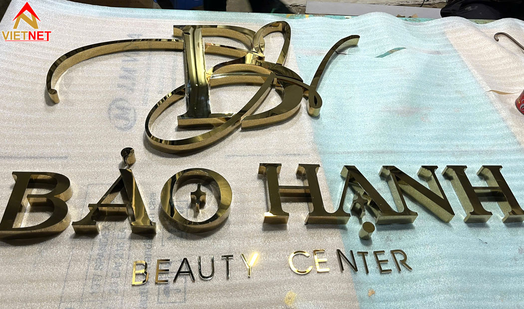 lam-chu-noi-inox-gia-re-cho-bang-hieu-ben-dep
