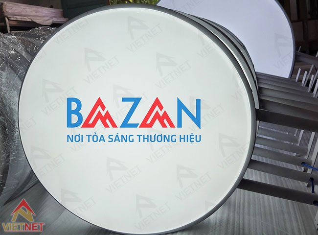 lam-hop-den-mica-hut-noi-gia-re-theo-yeu-cau