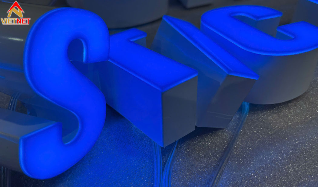 chu-nhom-mat-mica-la-gi-5-uu-diem-vuot-troi-ban-nen-biet