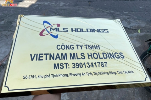 Bảng tên công ty inox ăn mòn bền bỉ, sang trọng