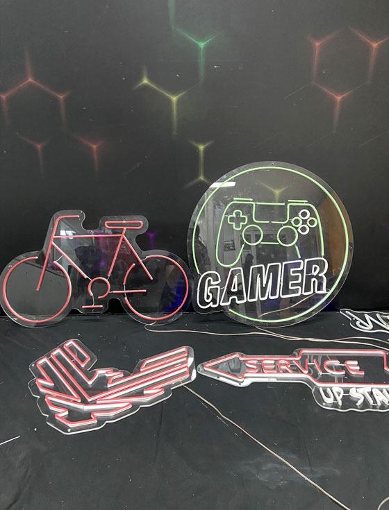 Bảng hiệu led neon khu vực chỉ dẫn