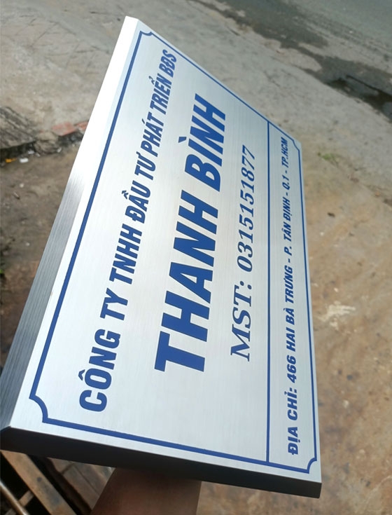Bảng tên công ty inox ăn mòn Thanh Bình