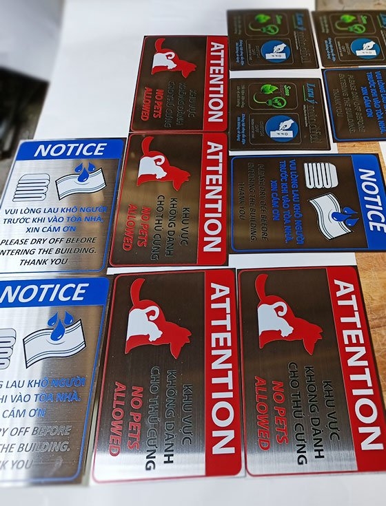 Bảng inox in UV chỉ dẫn