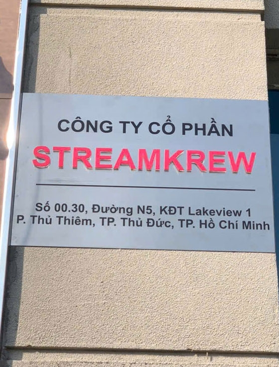 Bảng công ty inox ăn mòn StreamKrew
